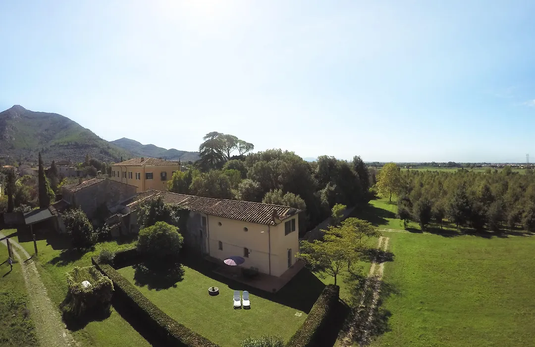 Agriturismo Villa Rosselmini-1